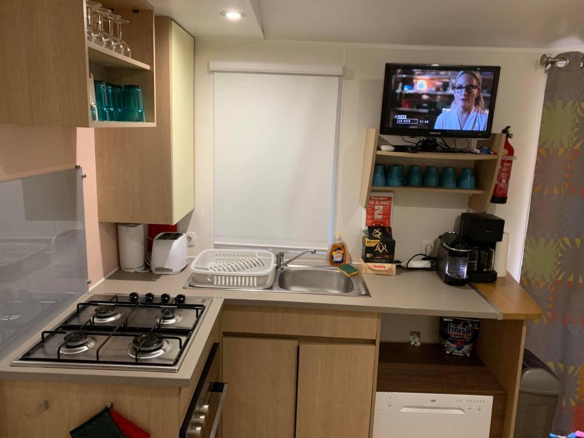 Mobilehome 8 Personnes Avec Clim Situe Aux Sables Du Midi 瓦尔拉普拉日 外观 照片